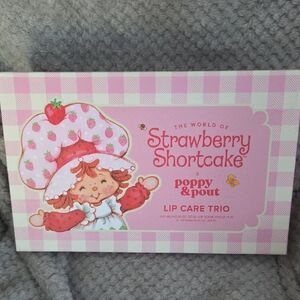 NIB poppy & pout Strawberry Shortcake Lip Care Trio